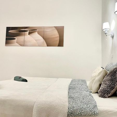 בודפשט White Apartment Near The Famous New York Cafe מראה חיצוני תמונה