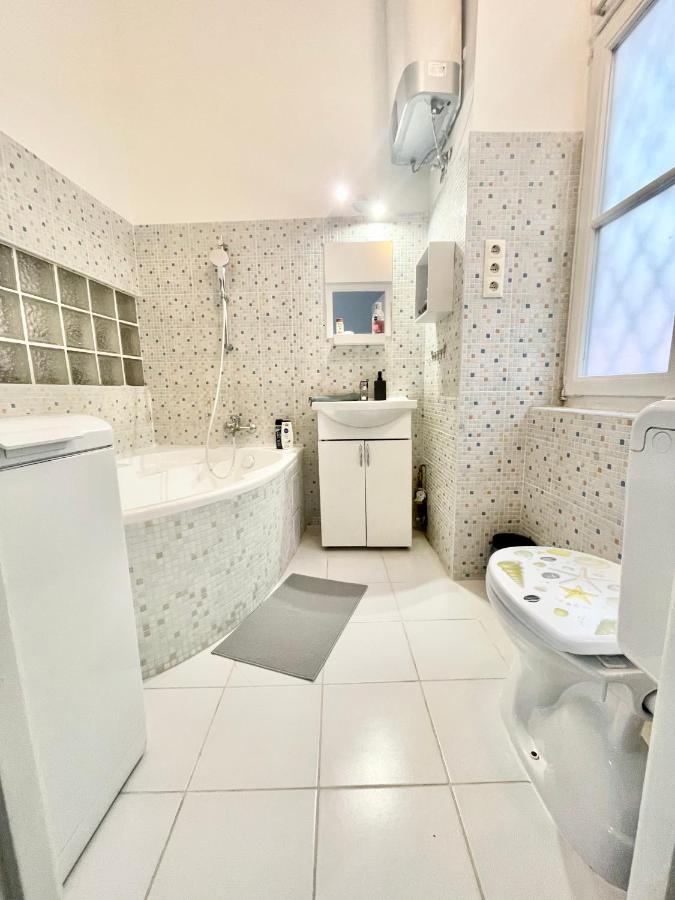 בודפשט White Apartment Near The Famous New York Cafe מראה חיצוני תמונה
